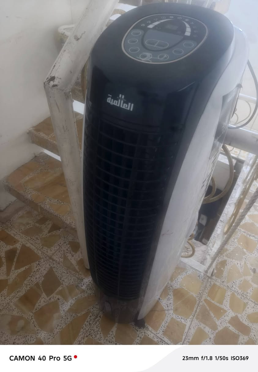 السلام عليكم مكيف  tcl اصلي ضمان ثلاث سنين صار 3اشهر من اخذته 550وريدها هسه, 400تبريده ثلج ابيعه لان اخذت سبلت انفيلتر مع مبرده العالمية ضمان خمس سنين هم صار 3اشهر من اخذته 280ورايدها 225 هاتف *********** مكان البلديات
