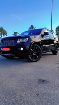 جراند شيروكي • ٢٠١٣ • دفع رباعي