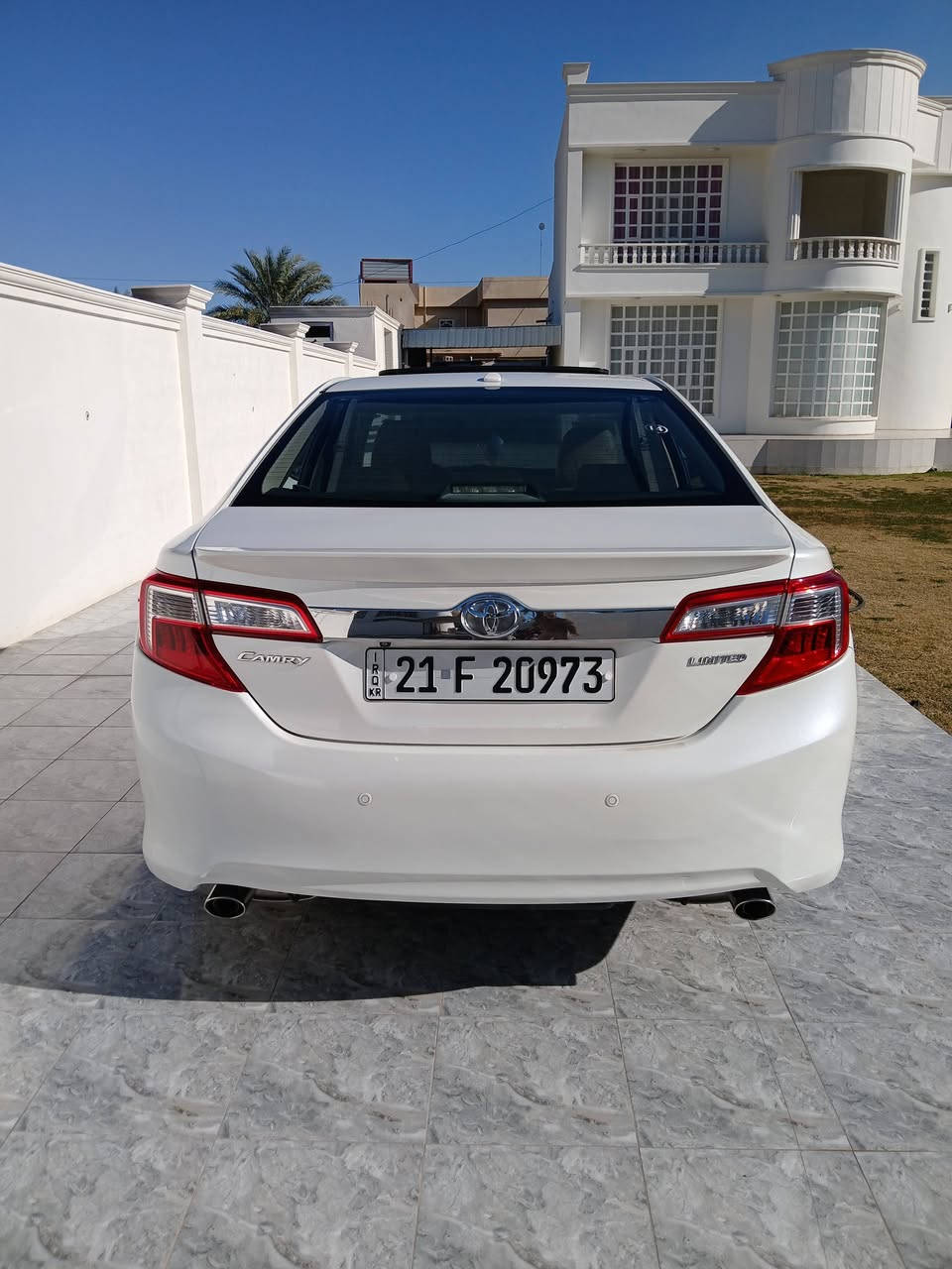 السلام عليكم للبيع كامري خليجي ٢٠١٤ فول مواصفات لمتدد جلد بصمه فتحه برده كهرباء كرسي كهرباء شاشه قلاب ٦ اقراص انارة دوسات وبعد بيها مواصفات معروفه بيها الباب الخلفي بي رش صبغ بدون حادث والباقي كفاله كير محرك كفاله ماشيه ٧٢ بشرط جرص ع ١٢٠ السياره بأسمنه تحويل مباشر السعر ١٦٨ $ مكاني الرمادي سجاريه ***********
