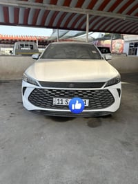 بي وايدي 2025  فئة الجن بلاس  السيارة جديده ماشيه   900km 19 مليون وبي...