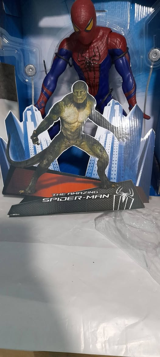 سبايدر مان ماركة هاسبرو حوالي ٤٠سم


**إذا كنت صاحب هذا الإعلان وتريد حذفه لأي سبب، رجاءا أرسل رسالة إلى الدعم الفني**