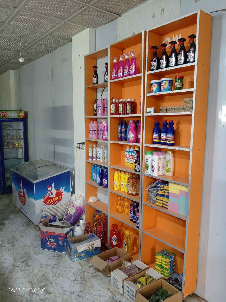 السلام عليكم 
رفوف محل للبيع مع سفينة وسطية وسقف ثانوي وجام خانة
للاستفسار
***********  واتساب فقط
المكان خاجية
