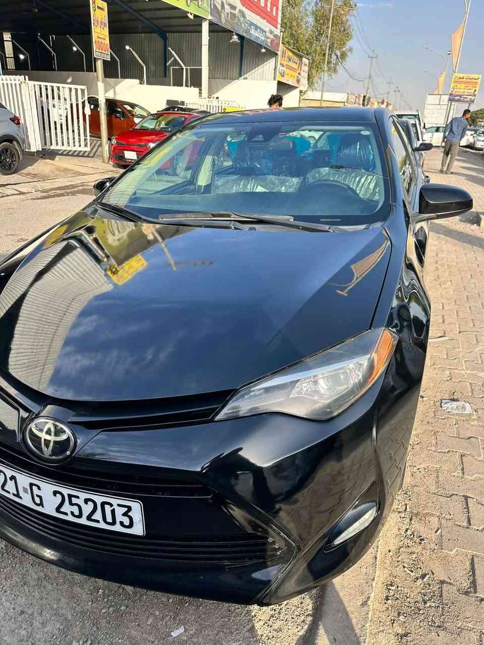 كورلا  Le 2017 
السعر 133
ضرره فقط بونيد بدون دواخل 
رادار شغال 
گير محرك شرط مامفتوح 
ماشي 97 الف 
سنويه جديد دفتر بانزين  موجود
***********
