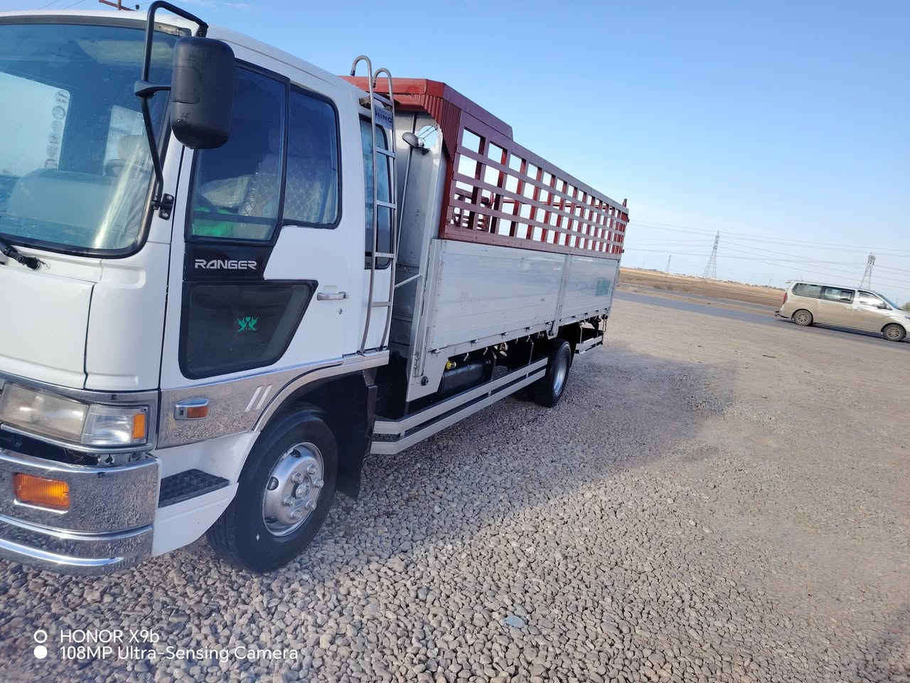 السلام عليكم
هينو طيره ٦ وربع بلادي تخم تايرات سبعين عادي استندر للاستفسار الاتصال على الرقم هذا *********** العنوان واسط صويره مستعجل
