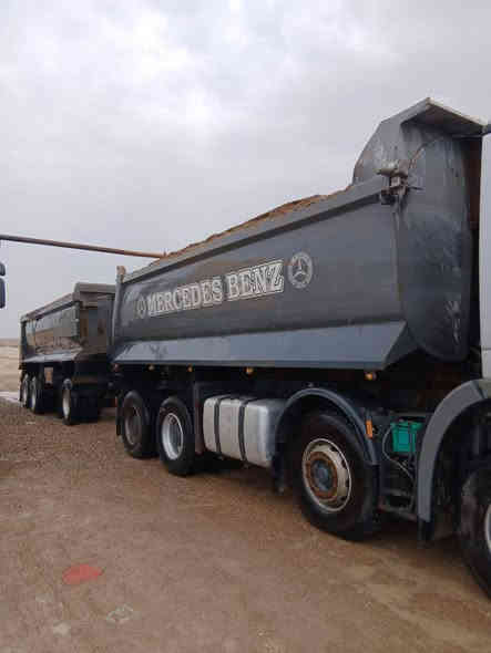 للبيع اكتروز قاطرة ومقطورة راس وعربانة جيئف كير كهربائي موديل 2008 معلاية ١٧ السيارة كبانهة ٢٢ طن الفارغ 
***********
