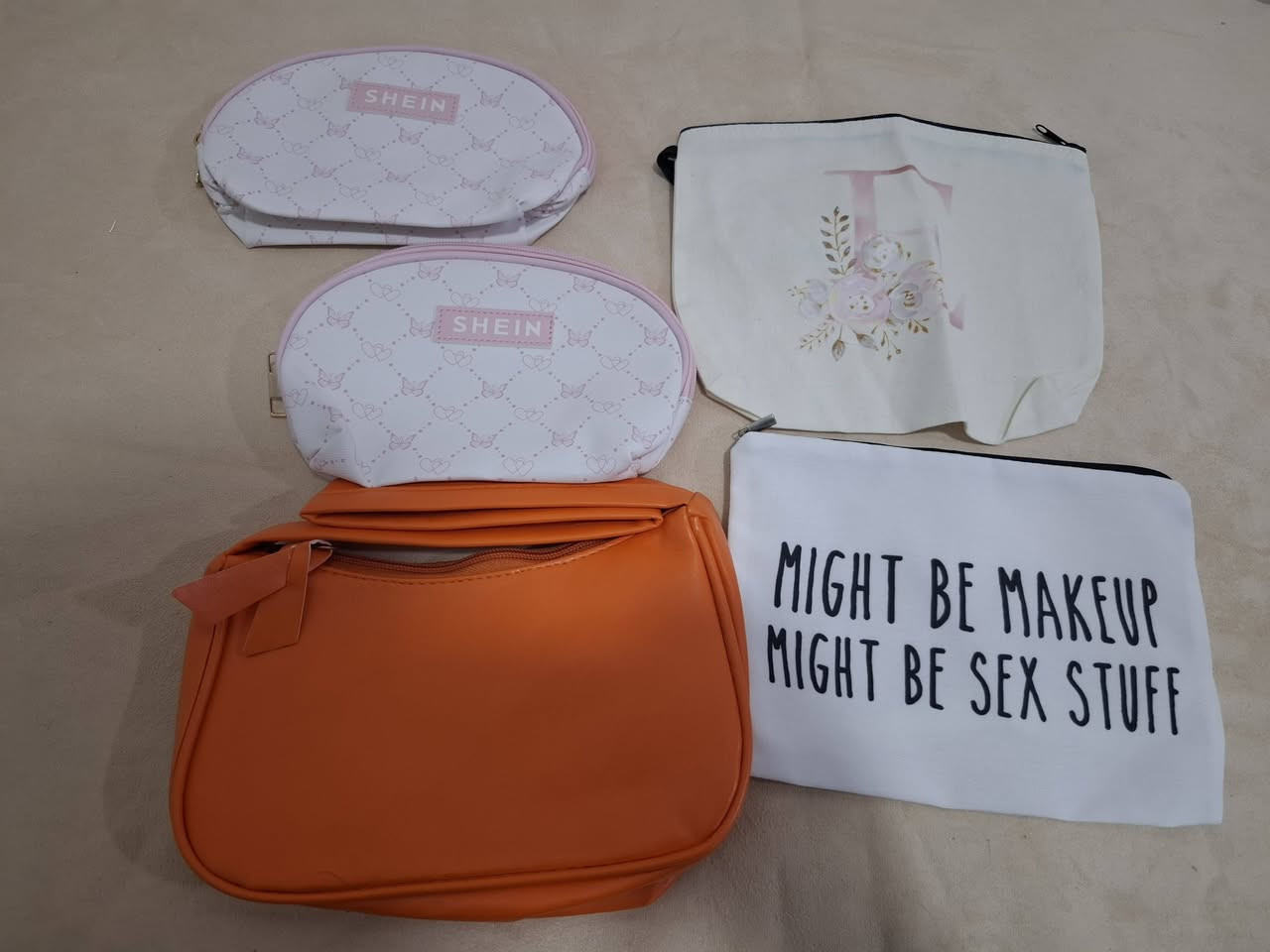 ابيعهن كلهن بسعر مناسب
اللي يريد يشتريهن يجي خاص


**إذا كنت صاحب هذا الإعلان وتريد حذفه لأي سبب، رجاءا أرسل رسالة إلى الدعم الفني**