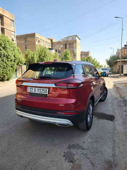 Geely Azkarra 2023 GF Full Option 4WD Mild-Hybrid 
جيلي ازكارا 2023 فول مواصفات دفع رباعي

فول مواصفات 1/1 - لون احمر ماروني

سعر 130 ورقه وبيها مجال 

مكان سياره حي الخضراء ***********

ماشية 29 الف كيلومتر قابلة للزيادة

- محرك 1.5 لتر تربو 3 سلندر مع محرك هايبرد EMS

- محرك صنع بشراكة جيلي وشركة فولفو السويدية

- عدد الاحصنة : 190

- تورك (عزم الدوران) : 300 نيوتن متر

48V EMS Motor - محرك كهربائي

- كير 7 سرعات دبل كلتش DCT - 4WD - دفع رباعي

- كراسي جلد طبيعي نوع نابا - تبريد وتدفئة وتحكم كهربائي ميموري الكراسي الامامية

- مودات قيادة (سبورت - راحة - ايكو اقتصادي - طرق وعرة)

- لايتات السيارة كلها فول LED

- اضاءة داخلية مع الوان مختلفة دشبول وبيبان

- سقف بانوراما - صندوق كهربائي

- كامرات و حساسات 360 درجة

- تبريد قطعتين و منفصلات سايق و الراكب

- اوتو هولد - نظام مساعدة على نزول المنحدرات

- رادار وكامرات امامي وخلفي - تحديد سرعة - قفل سرعة - محافظة على المسار - بريك تلقائي - قيادة الية

8x Surround Speakers سماعات

- مري كهربائي وشفط - مراية وسطية تعتيم ذاتي 

- التجوة الوسطية بداخلها فتحة تبريد تصير مثل ثلاجة صغيرة

- شاشة وسطية حجم 12.3" - وشاشة السائق دجتل

- ترحيب ذكي بالانارات مع غلق النوافذ اوتوماتك عند الخروج - فتح قفل بالاقتراب من السيارة اوتو - جامات 4 اوتوماتك صعود ونزول

سيارة فول مواصفات 1/1 مكفولة كفالة عامة من الصبغ والبارد والحار

بيها تكحيل فقط و رصعة كلش خفيفة بباب السايق

رقم اربيل سيارة بـأسمي تحويل ثاني يوم - هزة وفحص كلشي جديد يعني تحويل مباشر بدون تعب

سيارة بضمان 5 سنوات
