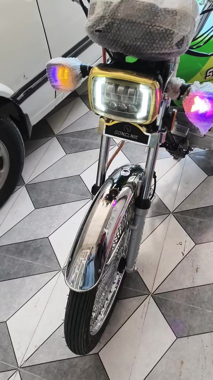 سلام عليكم
البيع دراجه تايكر موديل 2025
أوراق مسجل بيه من ضمن الدشبول 
درجه مكفوله من كلهن وكلشي بيه شغل 
ودراجه تشتغل بصمه أو سويج


**إذا كنت صاحب هذا الإعلان وتريد حذفه لأي سبب، رجاءا أرسل رسالة إلى الدعم الفني**