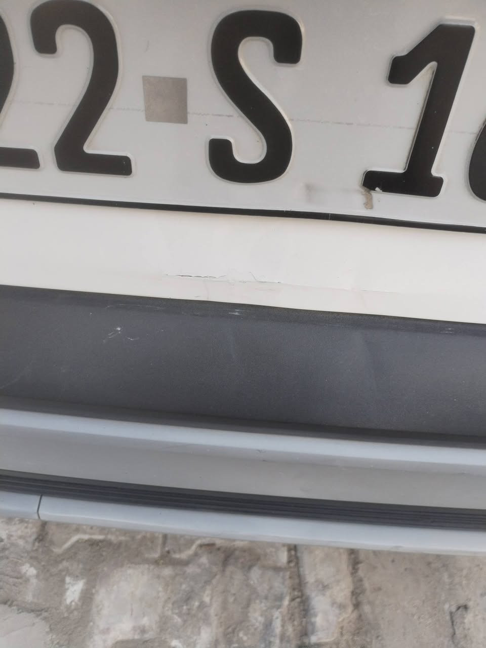 السلام عليكم
كونا خليجي ٢٠٢٣ محرك ٢٠٠٠ دوش بصمه
بلوجكتر امامي حساس خلفي مانع انزلاق مانع انحدار
٣ وضعيات قياده ماشيه ٤١ الف كيلو
شاشه تبريد شاشه ايرباك عدد ٦ شاحن واير ليس
كامره خلفيه دواره..... الخ المواصفات المعروفه بالكونا
بيهه بيهه رصعه وشخط ماخافر بباب السايق ورصعه بالصندوك جوه الرقم
شمالي باسم شركه الهزه ماخلصانه بعده تخلص بشهر الثامن
مكانهه بغداد بالدوره
السعر المطلوب ١٥٧ ورقه
م. ***********
