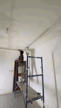 السلام عليكم خلفه طلاس صباغ حاليا متفرغ بغداد غزاليه
***********
