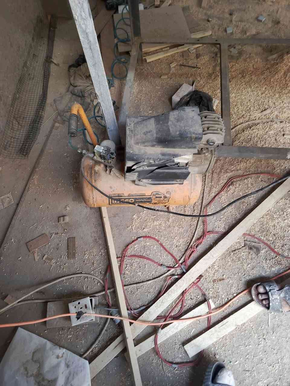 غراض نجاره لبيع قيم واخذ كمبريسر وكتر مكاني بابل الحله ***********
