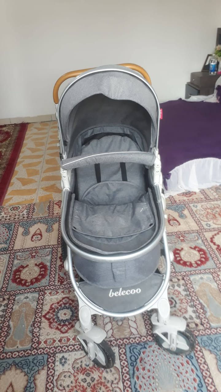 عربانه ماركه belecoo للبيع 130وبيه مجال عربانه جديده ونظيفه استخدام قليل العربانه ترهم سرير وترهم عربانه وبيه دبل 
وتاير لين مو قوي وبيه بريك خلفي وتثبيت تايرات ***********او خاص
