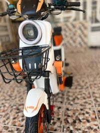 H900 جديد مستعمل قليل الاستفسار اكثر اتصل ع رقم   525 وبي مجال 0773955...