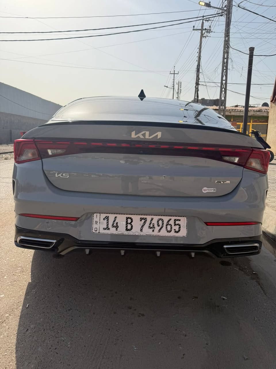 السلام عليكم K5 جيتي لاين فولل السياره رارد حادثها جاملغ وبنيد معوقين مديل 2023 السعر 175 وبيها مجال رقمي ***********
