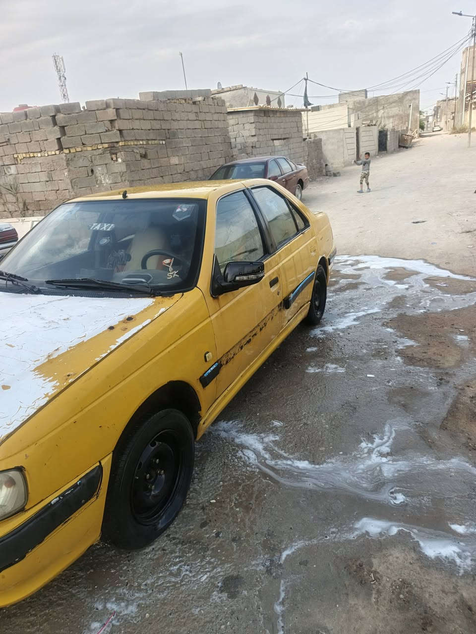 بيجو بارص موديل 2015 سياره حلوه وبيهه نواقص قليه تواصل خاص *********** رقم بصره ابو  سعرها 22 وبيهه مجال لشراي
