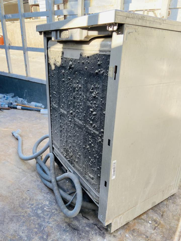 سلام عليكم عندي غساله ايلجي شغاله كامله بيه فقط فطر بلحوض سعر ١٥٠ بغداد حي جهاد  ***********
