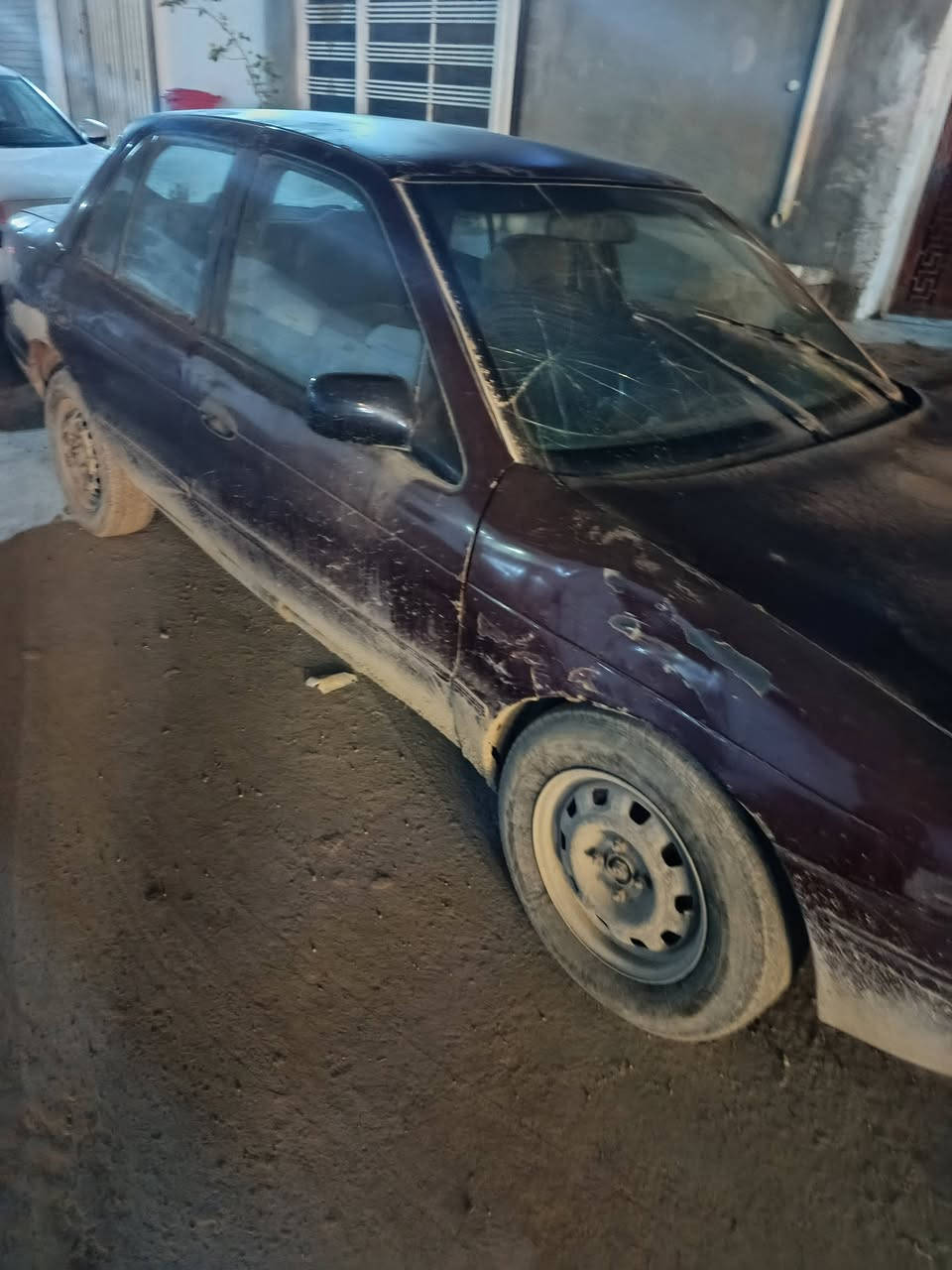 السلام عليكم كيا سيفي للبيع حديده السعر 10 اوراق رقم التلفون 0 7 7 0 9 8 3 9 7 1 4
