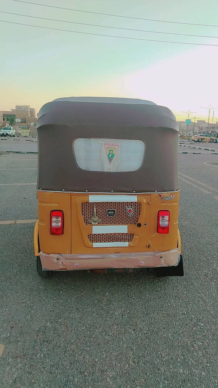 السلام عليكم تكتك موديل 2021سنويه تكتك جاهزه كبل للشارع ما تذب عليها ربع العنوان حي العسكري قرب مدرسه المربد  للتواصل ***********
