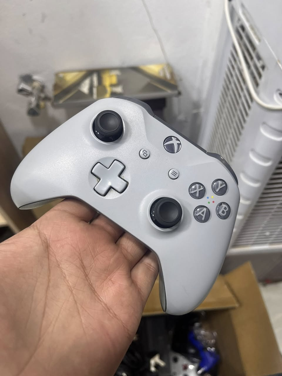 مرحبا اخوان الاكس بوكس والسوني ب أنواعهم على شكل عروض باندلات ومنواعات
1-بلي فور برو واحد تيرا فور كي  20 لعبة 🔥 
2-اكس بوكس  ون اكس باندل 190 بدون باندل 185 🔥 
3 اكس بوكس ون اس باندل ماينكرافت تيرا ب 185
4 بلي فور سلم معدل دبل جويستك 255 🔥 
5بلي ثري 95 كامل دبل جويستك
6 اكس بوكس ون اس ذاكرة 500 كامل نضيف جدا ب 140
7فور فات اونلاين قرص عدد2 العاب عدد 2 ب 160 الف يابلاش
8فور فات معدل ب 200 دبل جويستك
توصيل كل مكان موجود كل جهاز ضمانه 20 يوم بعد الاستلام
***********
توصيل موجود كل العراق
