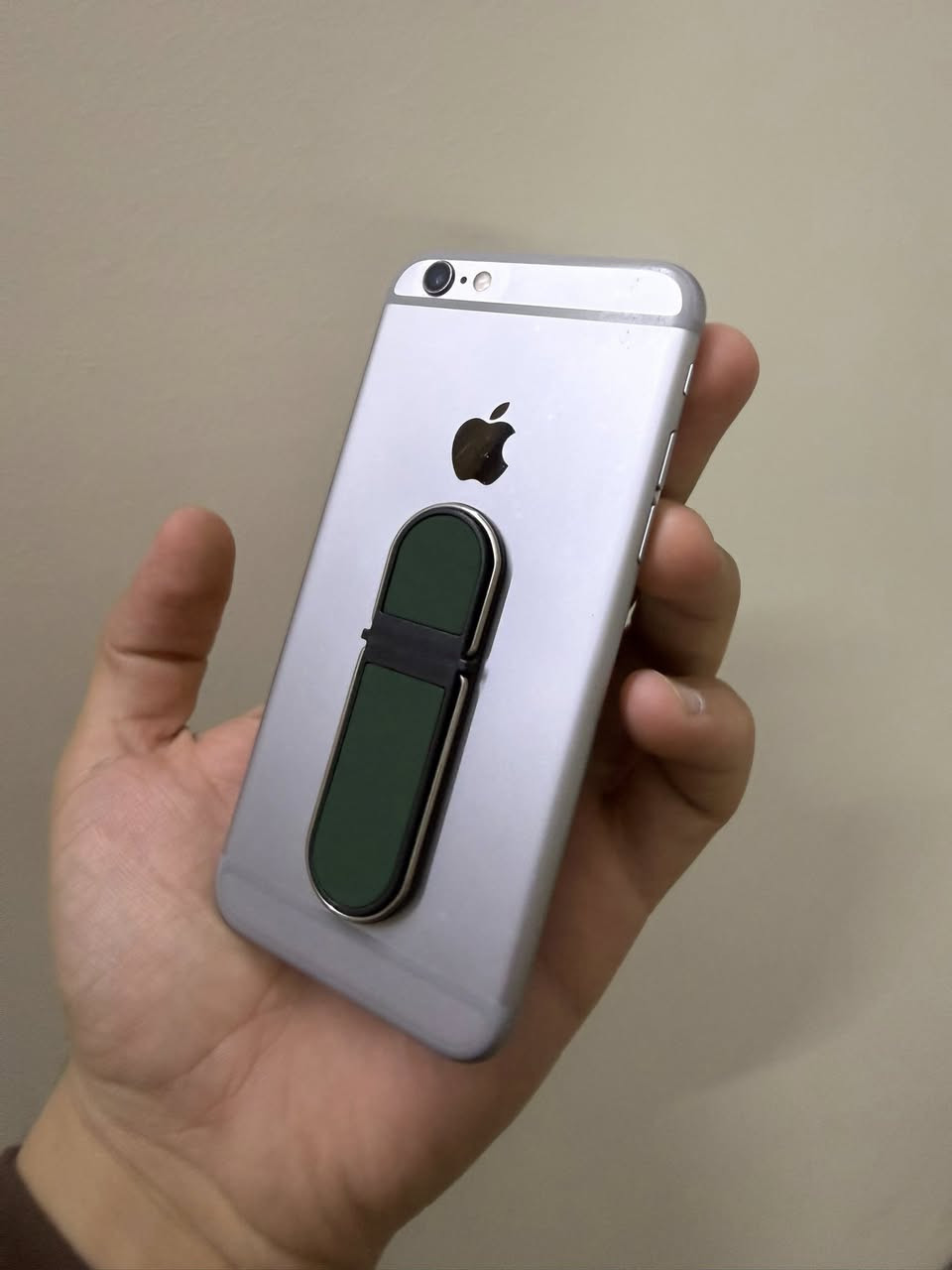 ايفون 6s نضيف كلش ذاكرة ٦٤ 
الجهاز كامل نت سيمكارت وكامرتة حلو واضحة حت برامج يفتح كلهن 
رايدي ٥٥ مكاني بغداد البياع او حي العامل


**إذا كنت صاحب هذا الإعلان وتريد حذفه لأي سبب، رجاءا أرسل رسالة إلى الدعم الفني**