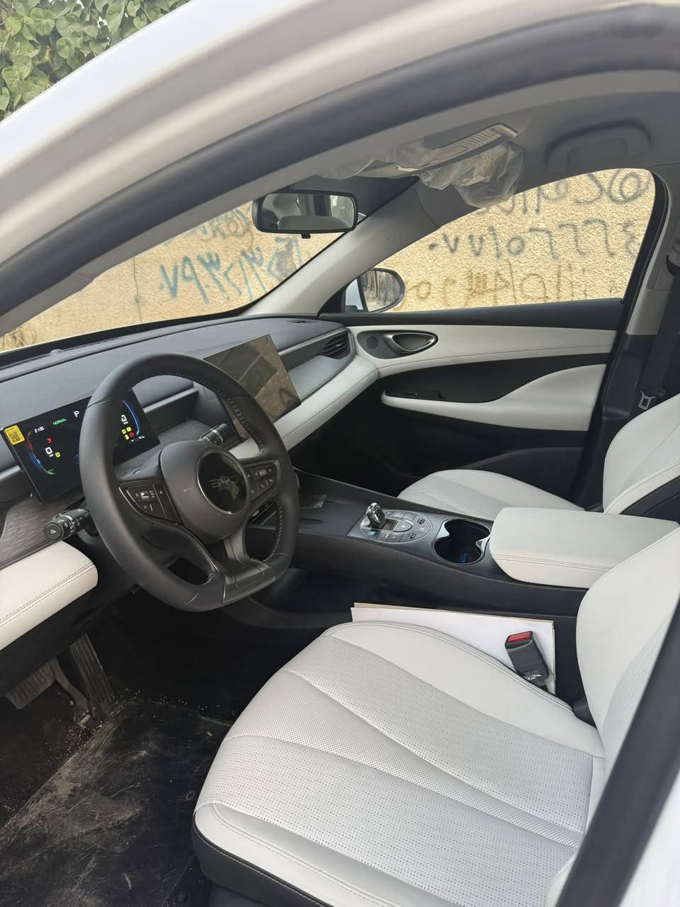 سيل ٥ مرقم كامل زيرو. السعر ١٣٥ تلفون ***********
