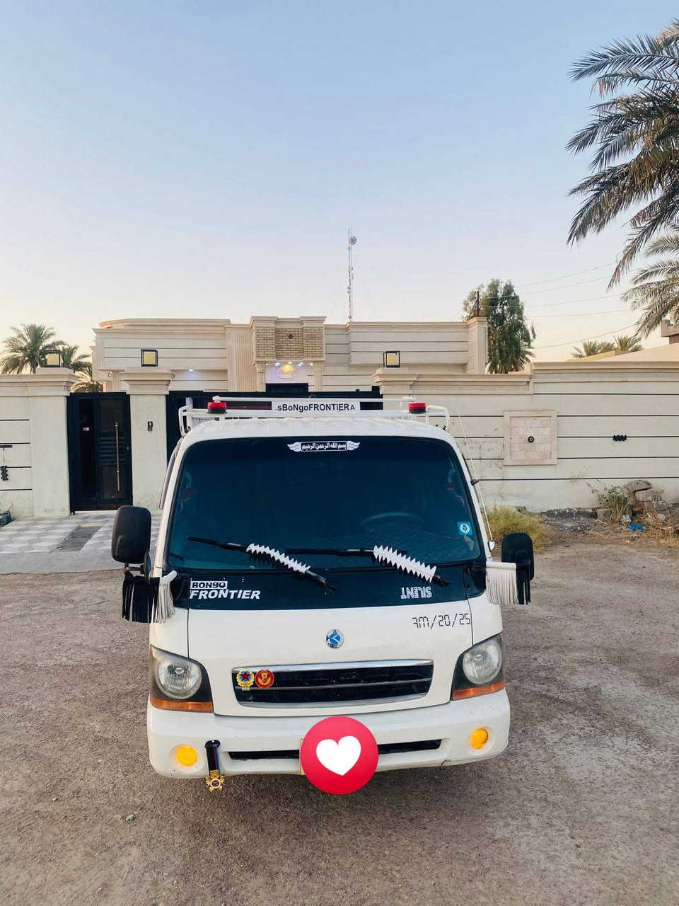 سلام عليكم لبيع ام عيون موديل 2000 رقم بغداد سنويه ال27 هزه جديد تحويل مباشر غماره ثابت مكينه كير شاصي رقم شاصي مكفول كهربائيات كله شغاله صدر جديد دوشمه جديد المكان التاجي لاتصال ***********
