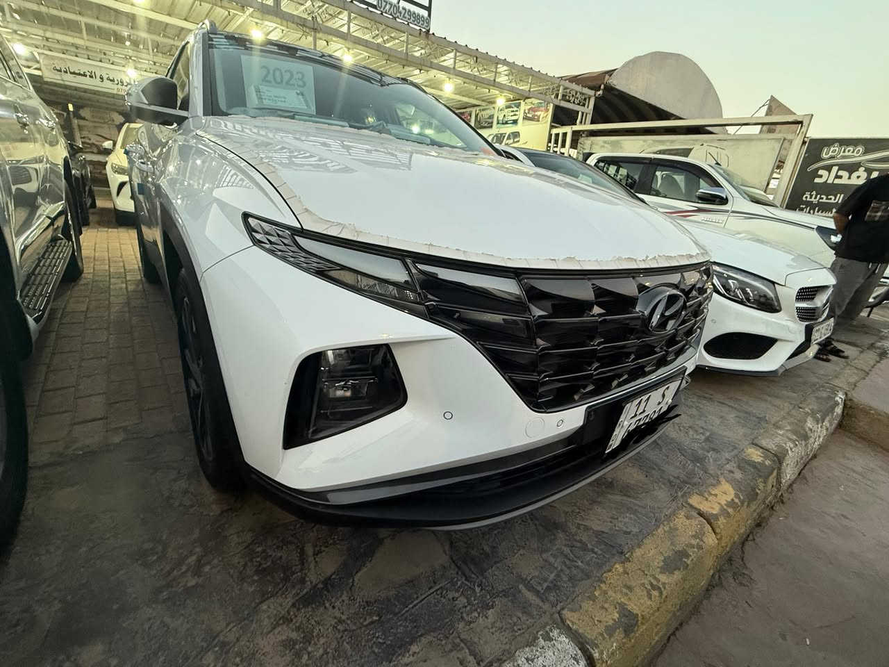 توسان موديل 2023 فول مواصفات للأخير سيارة مكفولة جديدة ماشية 27 ألف وسونار  موجود وية الصور 
مكاني بغداد 

***********

