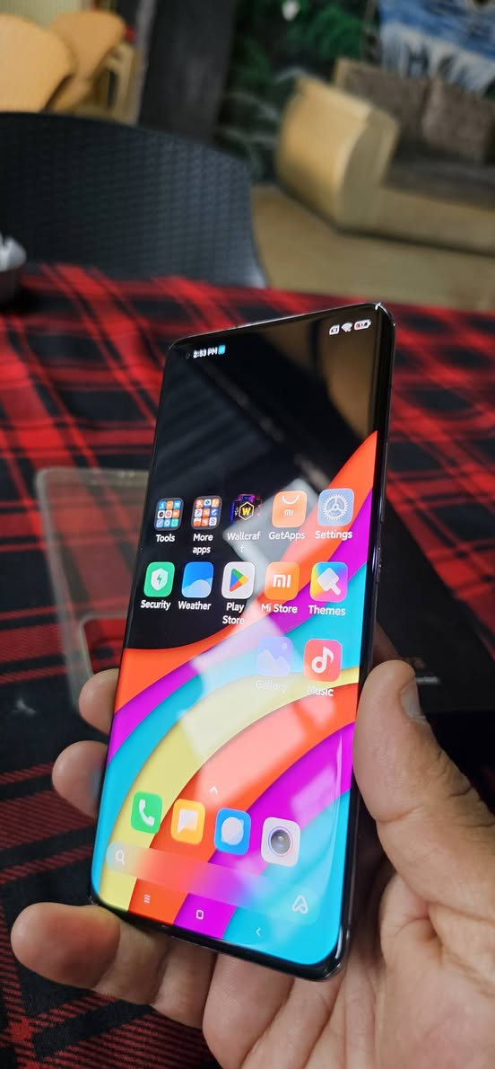 شاومي Xiaomi 11 الترا 🌏 العملاق
نظام انكليزي 
رام 12 ذاكره 256
نظافه 💯 % طك جدييييد غراض كامل
تصوير فيديو 8k 🔥 شاشه مشبع الوان 😍
كاميرا فووووول 💥
سعر 450 الف قفل 
دهوك ***********

