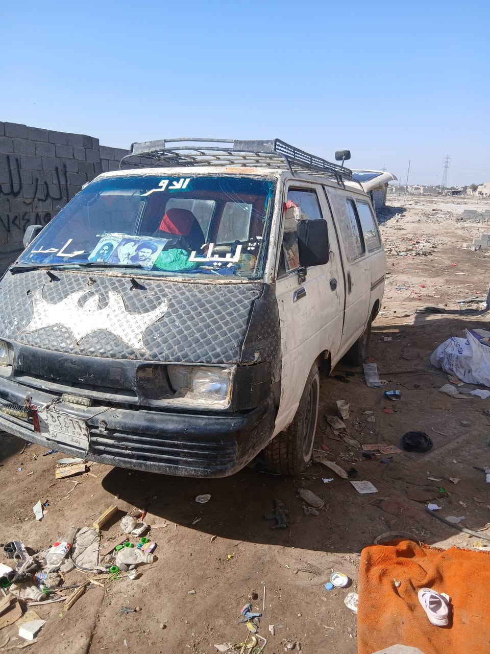 سيارة فاره ياباني مديل 1992ياباني محرك ونجي مجول مااندل راعيه بس عنوانه موجود بل  السعر 17ورقه هااذه ***********
