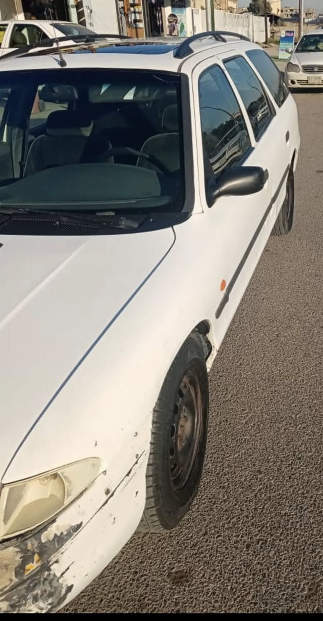 السلام عليكم
فورد مونديو موديل ٩٤

كير اوتوماتيك

سنوية ورقم اخضر

السعر ٢٥ ورقة

التواصل على الهاتف

***********
***********
