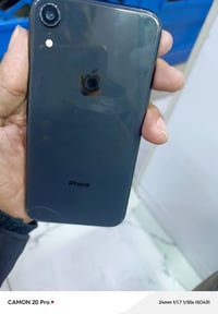 آيفون XR • ٦٤ جيجا • بطارية ١٠٠٪