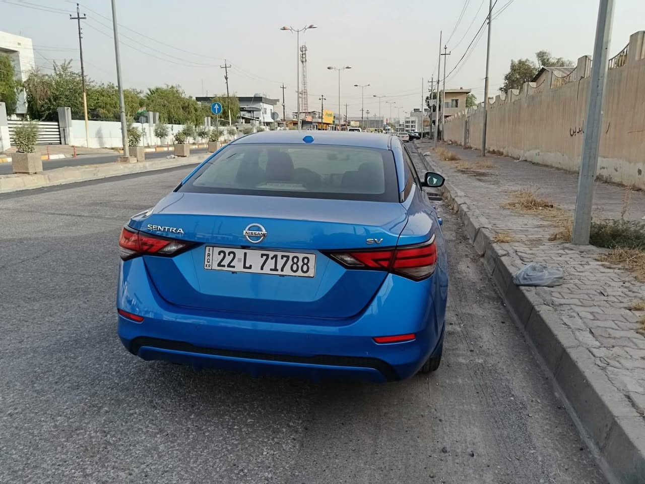 سنترا 2021 مواصفات SV
محرك 2000 رادار امامي وخلفي
نقطة عمياء
شاشة كبيرة
تشغيل عن بعد 
ويل كروم رياضي 
قطعة صبغ جاملغ الايسر 
بيها مكان واحد بارد
ماشية 73000 الف كيلو
رقم اربيل
موجودة ببغداد
السنوية تنتهي 2028
شرط التحويل والوكالة 
السعر 135 وبيها مجال .


**إذا كنت صاحب هذا الإعلان وتريد حذفه لأي سبب، رجاءا أرسل رسالة إلى الدعم الفني**