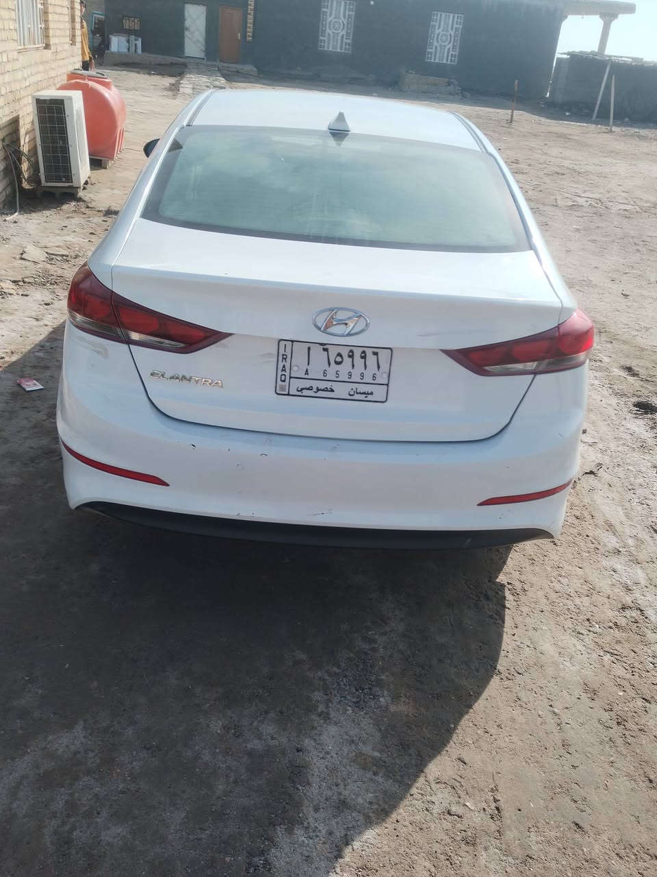 السلام عليكم
الانترا 2018 وارد امريكي لون ابيض محرك 2000 دوش السياره جاهزه حادثها موضح بالصوره واي استفسار اتصل *********** السعر 120 وبيها مجال
