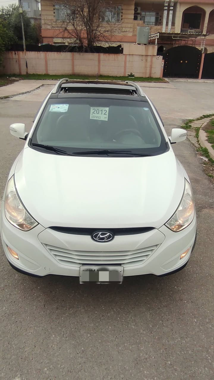 السلام عليكم توكسن موديل 2012 رقم اربيل كوبون بانزين ماشية 208الف كيلو السيارة فول مواصفات بانوراما ويل كب اشاير بالمري بلاجكتور مري شفط شاشة كامرة تحكمات ستيرن بلوتوث.   يو اس بي السيارة بدون صبغ عدا مكانين بارد كير شرط محرك فقط وأشر قبغ ولفات مبدل طخم جديد امامي خلفي مغلفة كشنات وأرضية ما ناقصة اي شي كامله مكملة تحويل شرط للاستفسار الاتصال على الرقم التالي *********** مكان السيارة موصل
