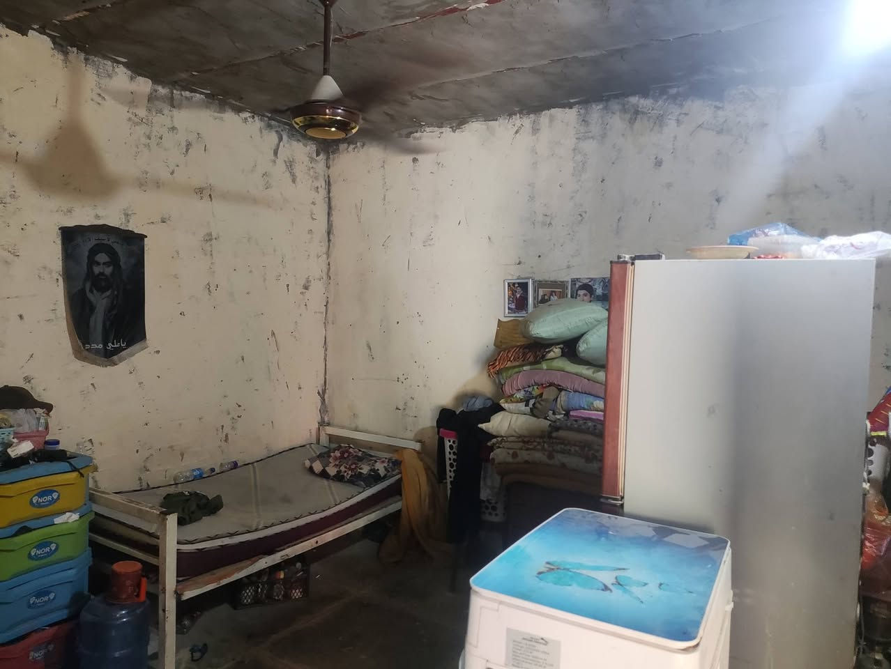 بيت تجاوز للبيع اطيت ضمان تكعد بعد 5 سنوات ما علي شي بيت دوانية بشارع سالم وين الكاعد بل الايجار هاذة يفيدة بيت 100 متر وذا شراي علق واني اراسلك وهاذة رقمي بي واتساب ***********
