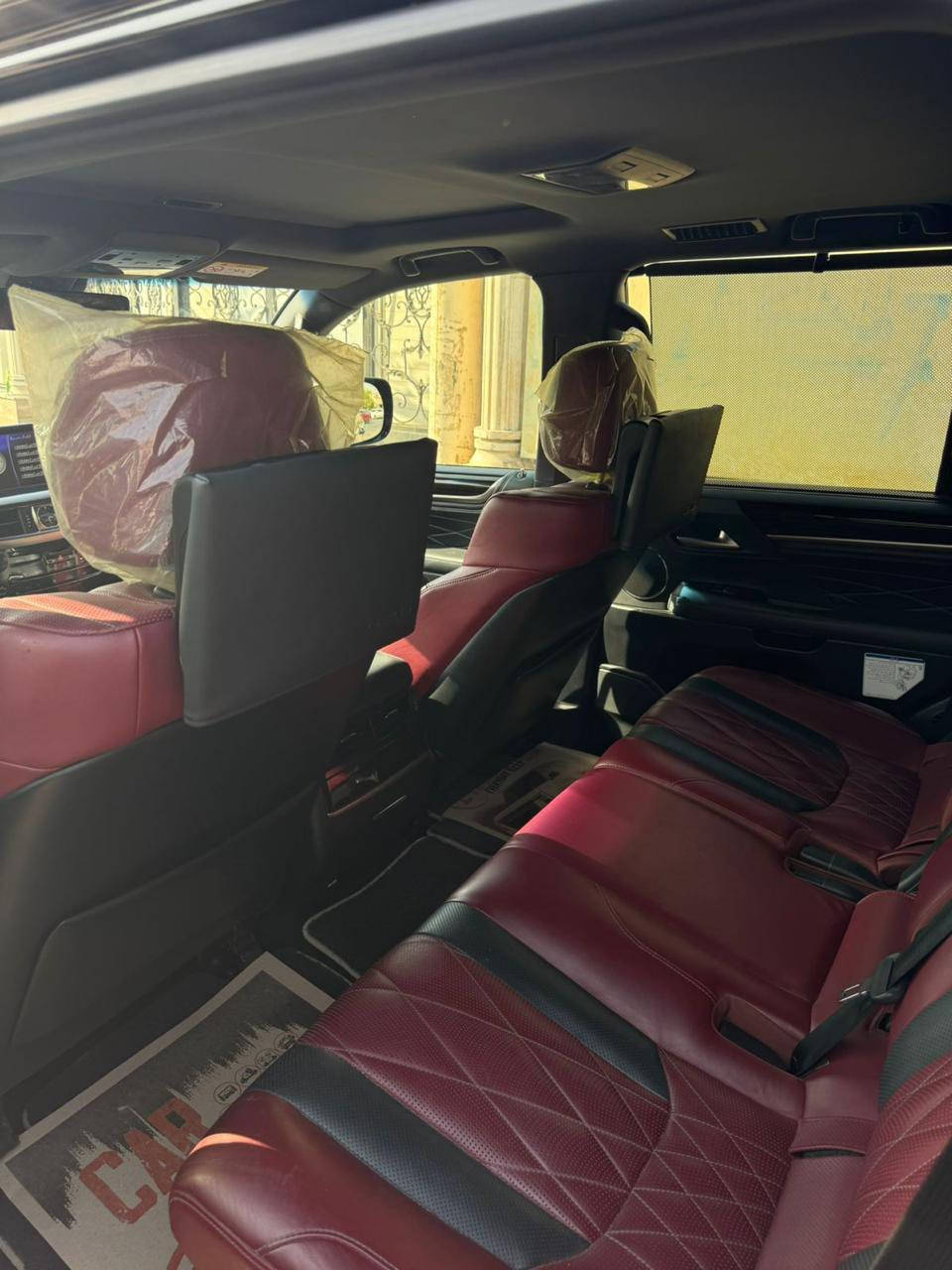 * لكزز كورو بريم
* موديل 2020
* رقم اربيل 
* اللون اسود  
* محرك 8 سلند (57000)
* العداد (84 الف كم)
* بصمة تشغيل
* 5 كامرات 
* بصمات ابواب 
* سلايت
* جنطة كهرباء 
* كراسي كهرباء
* كراسي تبريد تدفئة 
* كراسي ذاكرة ميموري
* داخل أحمر وأسود 
* رادارات امامي خلفي جانبي
* فور ويل 
* ثلاجة 
* لايت زنون اسود 
* يدات نيكل 
* تشغيل عن بعد
* شاشات خلفية
* جلد اصلي 
*حساس امامي خلفي 
* ابواب شفط بلادي 
* تغليف p p f 
* ويل 21 انج
* وباقي المواصفات الكورو المعروفة 
* السيارة مكفولة كفالة عدا بارد بل جنطه) 
السعر 850 
الاستفسار ***********
