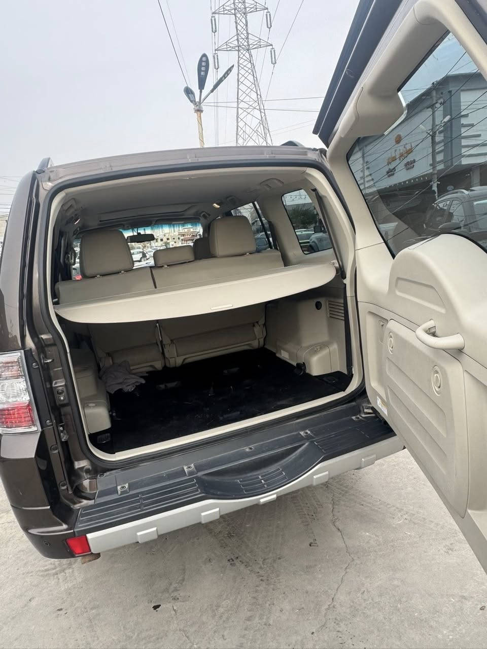 شيء تحفه و بلاش ٢١٩ ورقة 🔥🔥💣💣
باجيرو موديل ٢٢ خليجي كفالة عامه حتى دعاميات شرط فحص 

محرك ٦ سلندر ٣٨٠٠ ممفتوح برغي … ماشيه ٩٠ الف حقيقي‼️

سيارة بسمي شخصي تحويل وكالة حاضر 

مواصفات// فتحة. كشنات جلد و كهرباء. شاشة و كاميرا. 

مرايه كهربائي. حساس. فور ويل. تبريد مركزي. ويل كبير. 
زينون. تحديد سرعة. تحكم ستيرن… 

لون مميز قهوائي… 

سيارة على وضع شركة 
٢ سويج كتلوجات بلادي 

مكان سيارة اربيل// *********** ☎️☎️ واتساب موجود
