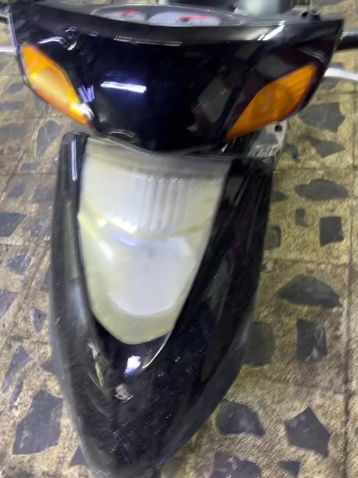 السلام عليكم بريز دراجه مكينه حلوه ناعمه شغاله سلف هندر بيه خربطه عل سلولي فقط دراجه طياره حلوه للبيع بغداد بلديات شارع الكنيسه ***********
