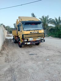 شاحنة للبيع • سيارة حمل للبيع • تريلة للبيع • مركبة نقل للبيع • عربة ن...