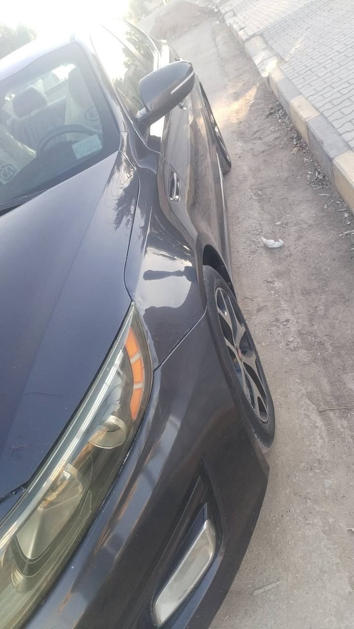 كيا اوبتما
محرك gdi 2400 
كير اوتماتيك ٦ سرعات
موديل 2015 
سياره وارد امريكي صبغ جاملغ امامي وبنيد وجاملغ كيلير
ماشيه ١٩٠
مدوشمه جديد
رقم  واسط مشروع وطني
مكينه جديده
تبريد ثلج
تخم تاير سياره خير من الله
السعر ١٠٥ وبيها مجال 
مكان السياره كوت مركز المدينه لاستفسار الاتصال على الرقم *********** او ***********
