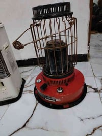 بوفيه متر ونص نجاره سعرها 65 قفله ميز طعام سعره السعر ١٥قفل صوبه الحمر...