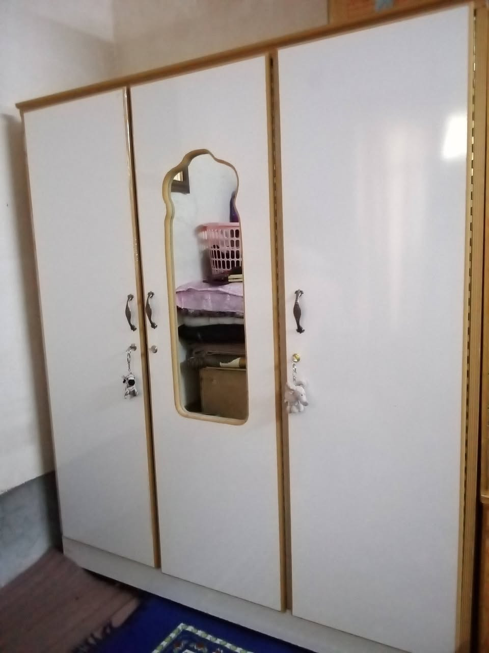 سلام عليكم كنتور للبيع بسعر 255 ألف للاستفسار على الخاص او الاتصال على الرقم
***********
***********
