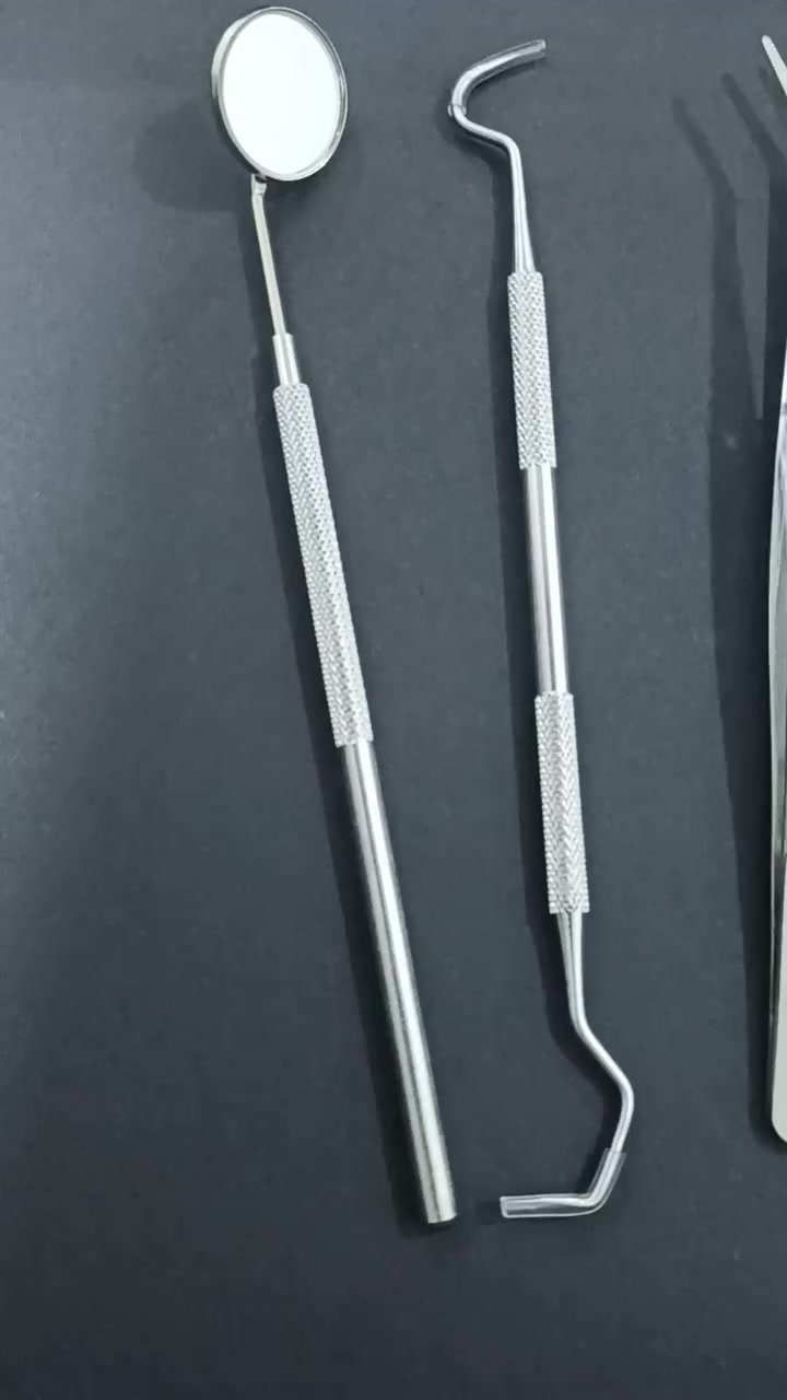 عروض العيد بلشت ويانه 😍

الدقة تبدأ من أدوات الفحص! 🦷
​لأن التشخيص الصحيح هو نصف العلاج، وفرنا لكم طقم الفحص السريري الثلاثي الأساسي لكل عيادة أسنان طموحة. 🌟
​تجمع هذه المجموعة بين المتانة العالية والتصميم الانسيابي لتمنحك تحكماً كاملاً وراحة قصوى أثناء العمل.
​✨ ما الذي يميز مجموعتنا؟
​🔍 المرآة: رؤية واقية ونقية جداً مع خاصية عكس الضوء بوضوح تام.
​📍 المسبار (Explorer): رأس دقيق جداً لاكتشاف أدق تفاصيل التسوس والترسبات.
​🥢 الملقط (Tweezers): ثبات فائق وإغلاق محكم لنقل المواد والقطن بكل سهولة.
​✅ المواصفات الفنية:
​مصنوعة من مواد المقاوم للصدأ (Stainless Steel) عالي الجودة.
​قابلة للتعقيم المتكرر في (Autoclave) دون تغيير في اللون أو الأداء.
​مقابض "مشرشرة" (Knurled) لمنع الانزلاق حتى مع القفازات المبللة.
​💰 سعر 6 الاف فقط 
📍 متوفر  التوصيل السريع.
​📥 للطلب أو الاستفسار، يرجى مراسلتنا. 
​#أدوات_أسنان #عيادة_أسنان #طب_أسنان #تجهيزات_طبية  #رزن


**إذا كنت صاحب هذا الإعلان وتريد حذفه لأي سبب، رجاءا أرسل رسالة إلى الدعم الفني**