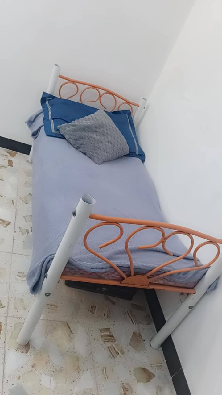 السلام عليكم عندي هذني الغراض للبيع مستعجل على بيعهن الجرابي وحدة. ب٢٥ والجزامه جديدة خذته. اريدة ب١٥


**إذا كنت صاحب هذا الإعلان وتريد حذفه لأي سبب، رجاءا أرسل رسالة إلى الدعم الفني**