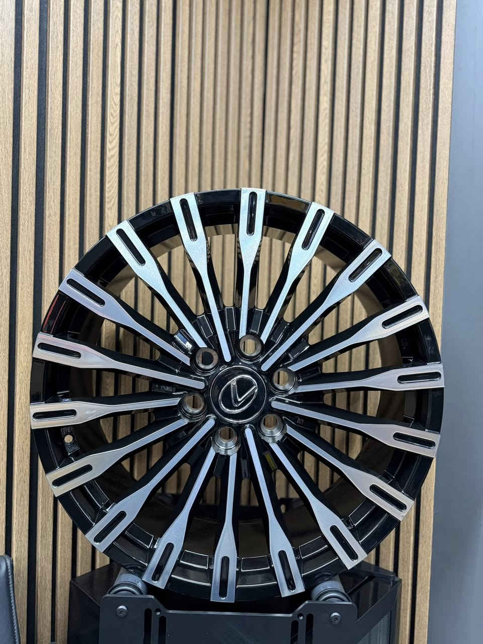 سلام عليكم
الاطارات ويل ليگزس

موجودة 

حجم22

٦براغى

موديل 2025

مال ليكزس موديل جديد 

مال ليكزس موديل جديد 2025

￼ويل جديد 

الاطارات جديد 

***********

اسعار دذلى واتساب***********
