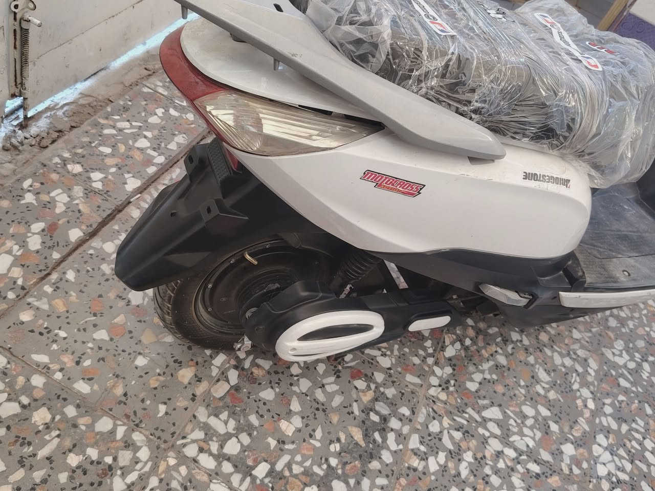 دراجة شحن 6 بطاريات نظام بارك 3 سرع حساسات بريك اشاير كلشي شغال بيها الدراجة نضيفة السعر 475 بغداد البلديات اي استفسار الاتصال ***********
