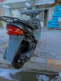 دراجه ادرس ساسوكي كامله مكمله ما ناقصها شي الدراجه مجفته مره واحده كلش...