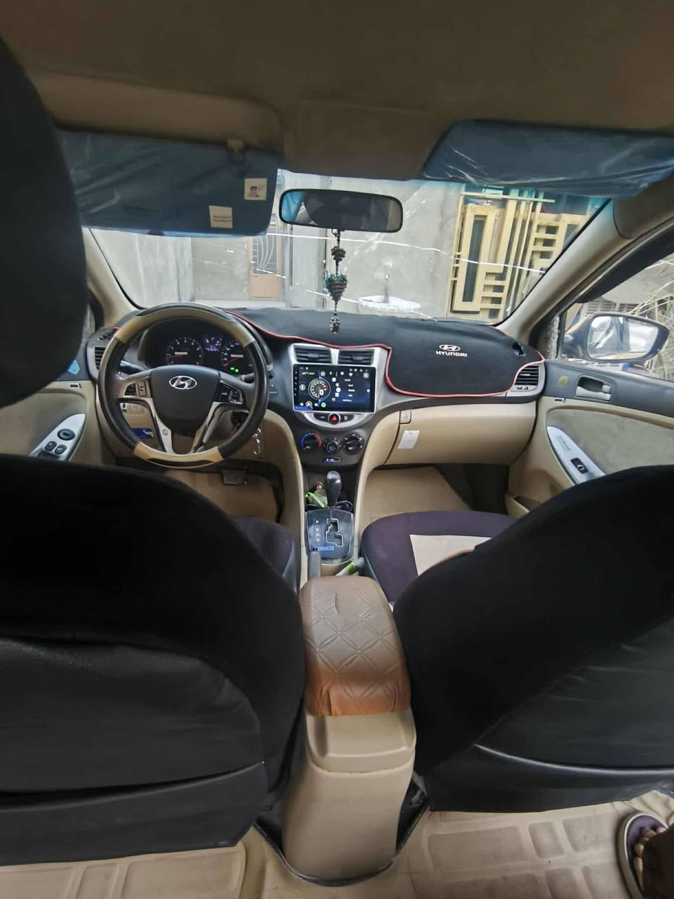 سلام عليكم اكسنت  خليجي  2013 مكينه 1600دوش  كير ومكينه مكفولات رقم كربلاء بيه جاملغ وقبق جنطه طخه ومصلحه نفسه ترايك وين مايعجبك السعر 82 /الرقم ***********
