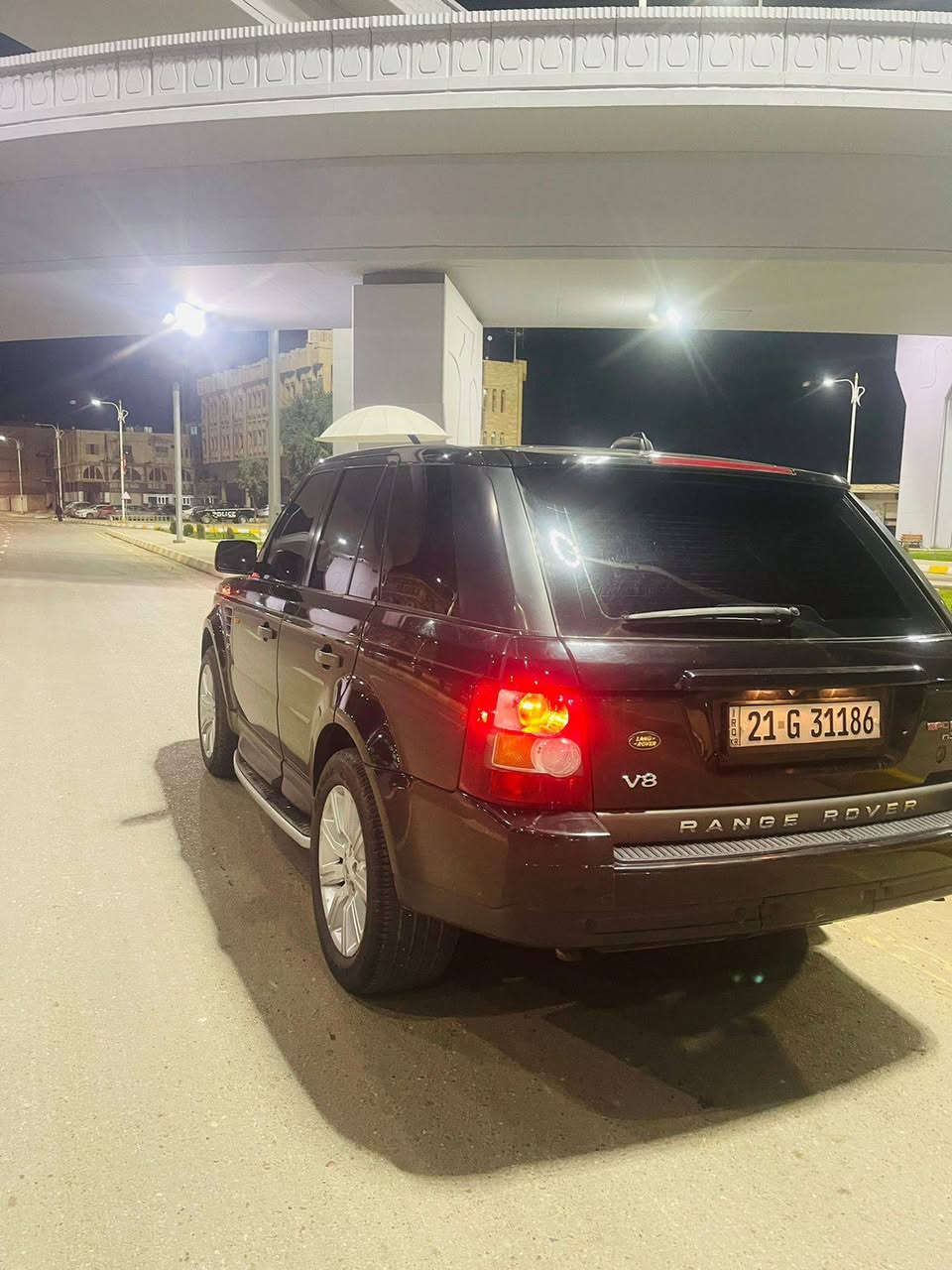 رانج روفر موديل ٢٠٠٦ محدث ١٣ 
گير ومحرك لگزز 
محرك ٨ 
رقم دولي شرط التحويل 
بيع او مراوس السعر 105وبيها مجال
التواصل على القم ***********
