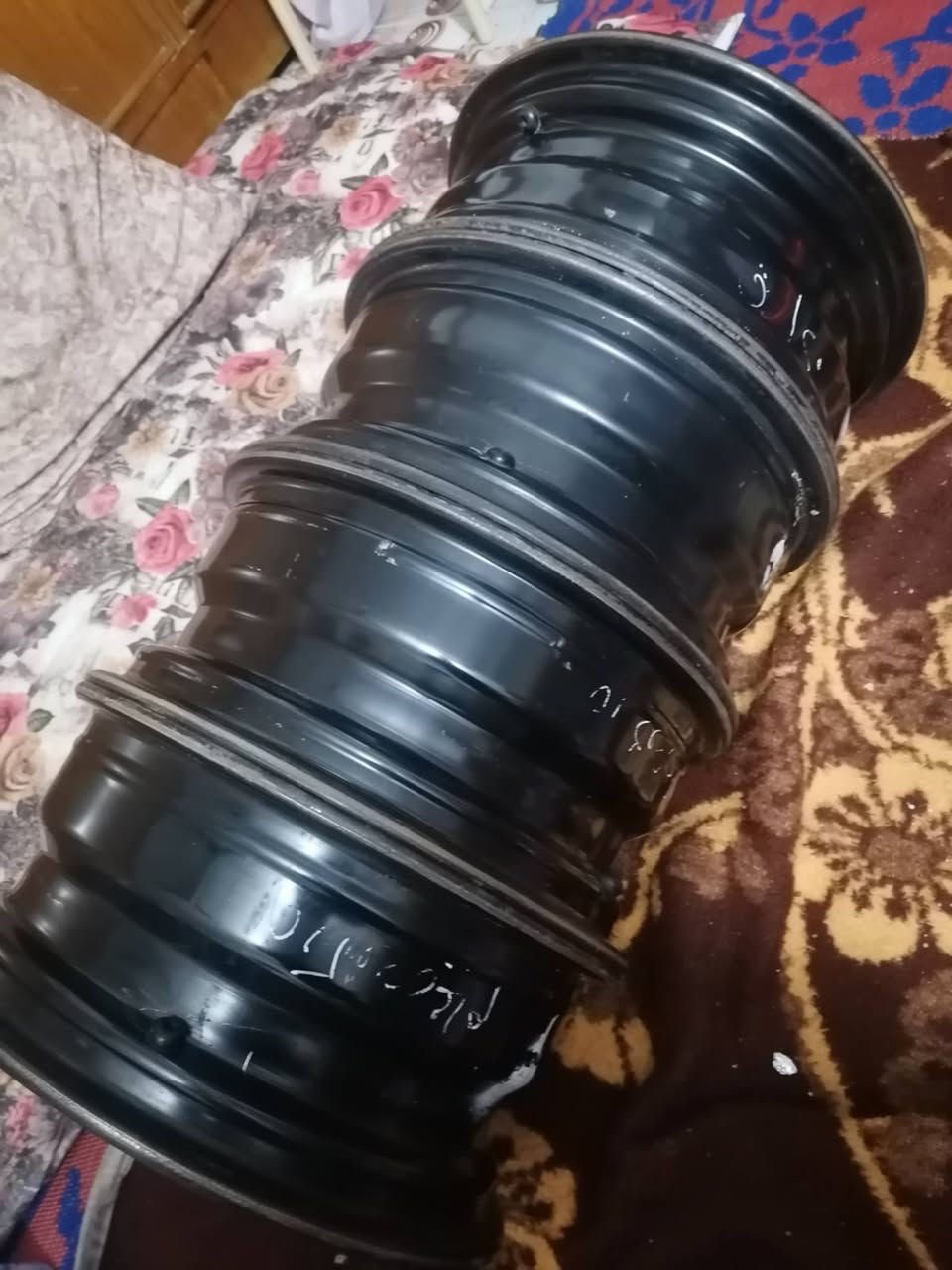 السلام عليكم من رخصه الادمن
للبيع تخم وياله حجم 15 أصلي ثقيل شرط البلنص جديد جدا مامصبوغ صبغه الشركه مكان كربلاء رقم موبايل ***********
